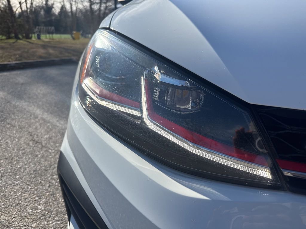 Used 2019 Volkswagen GTI SE image 36