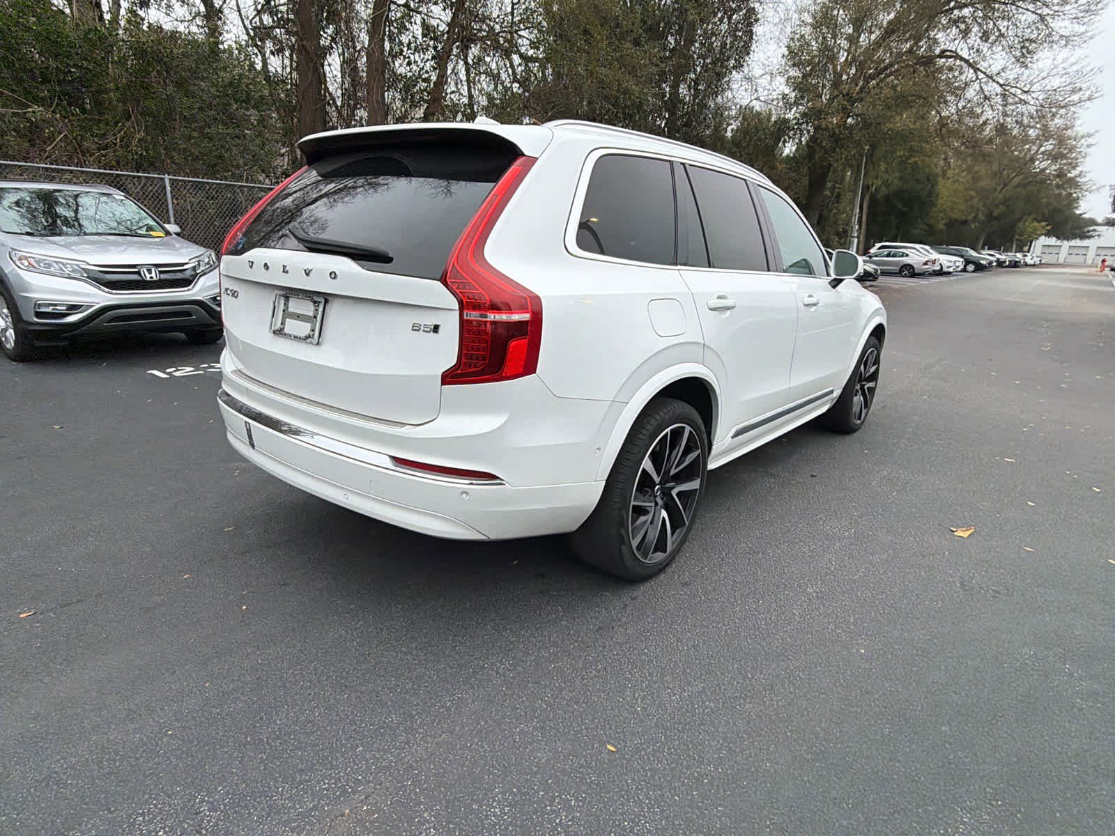 Used 2023 Volvo XC90 B5 Plus w/ Protection Package Premier image 14