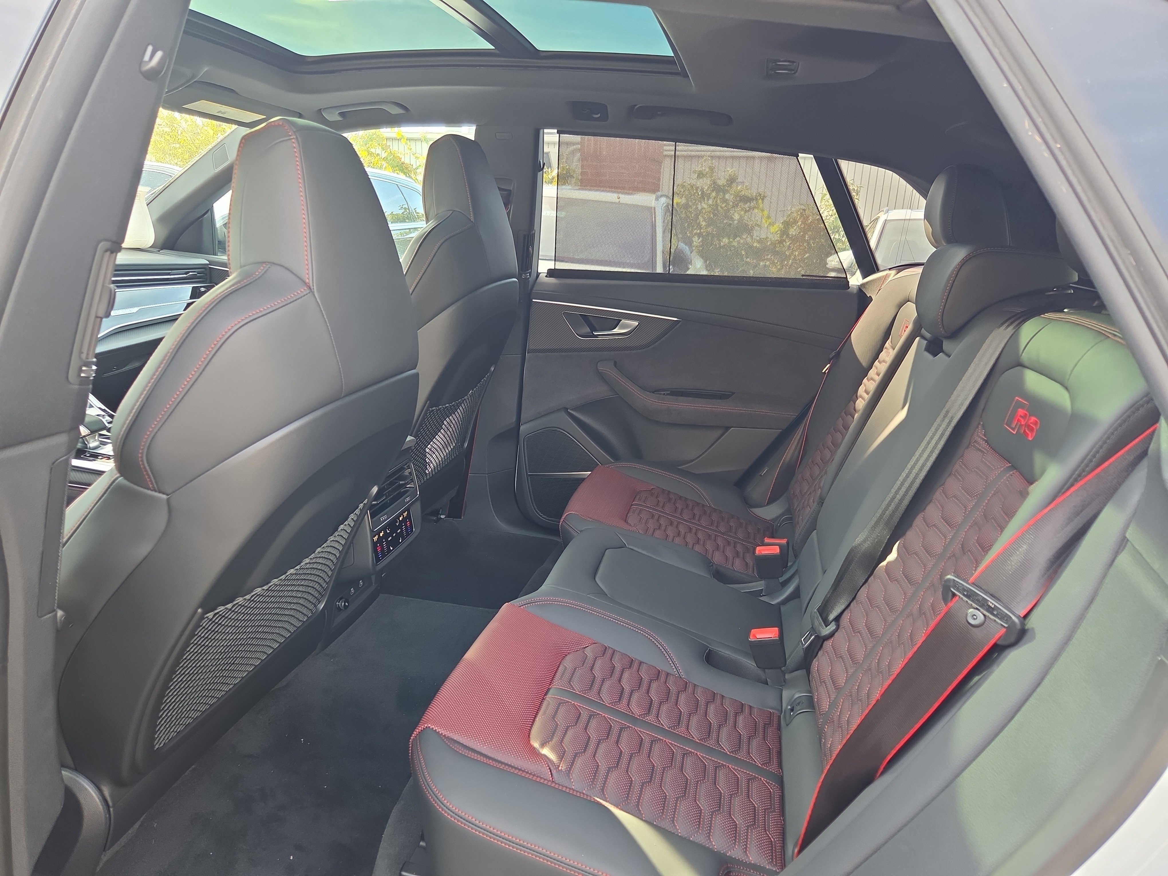 New 2026 Audi RS Q8 performance image 13