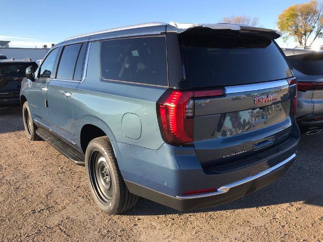 New 2026 GMC Yukon XL Elevation image 2