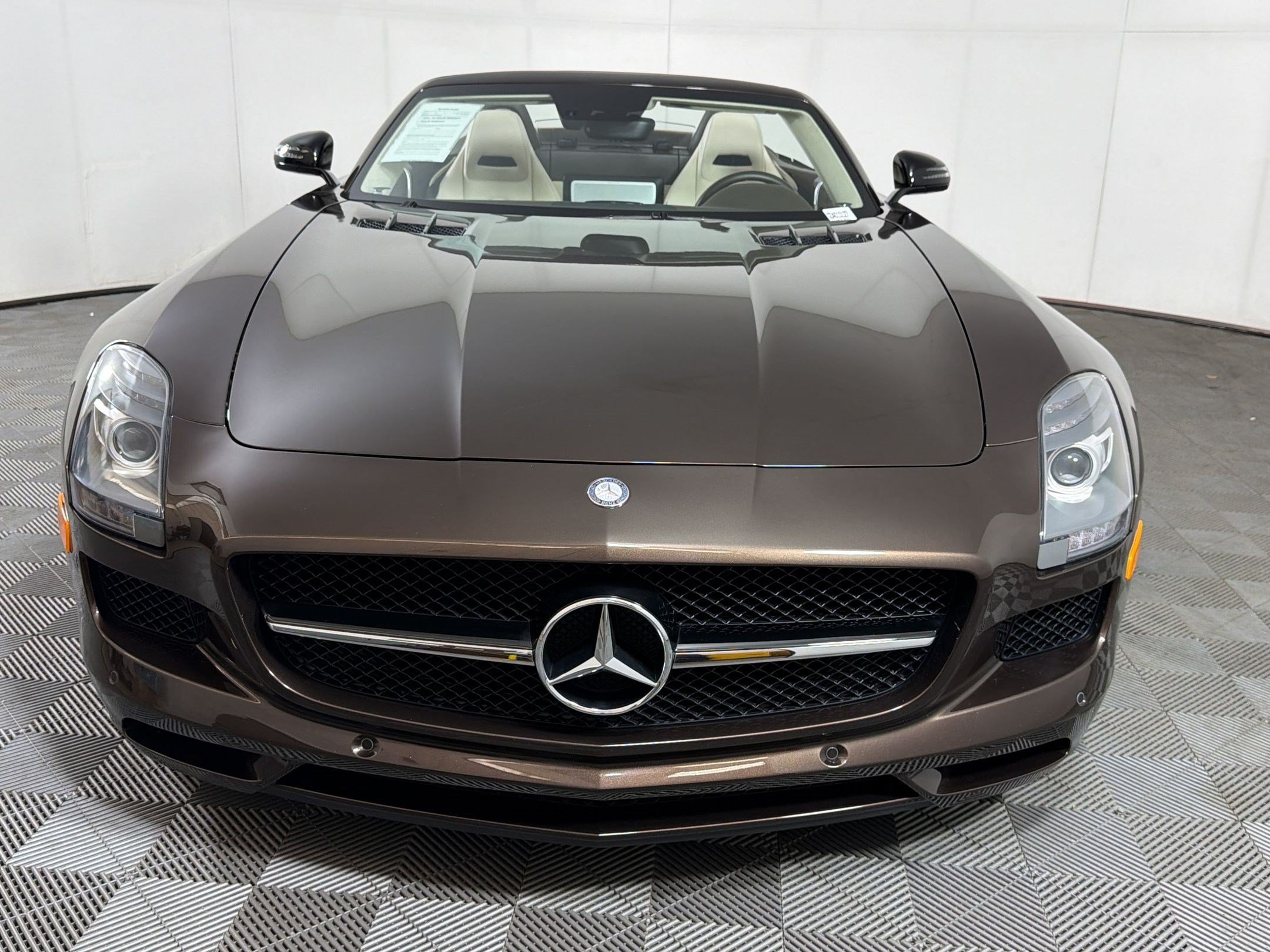 Used 2013 Mercedes-Benz SLS AMG GT Roadster image 6