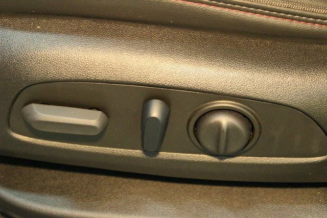 Used 2023 Chevrolet Traverse RS w/ LPO, Floor Liner Package image 18