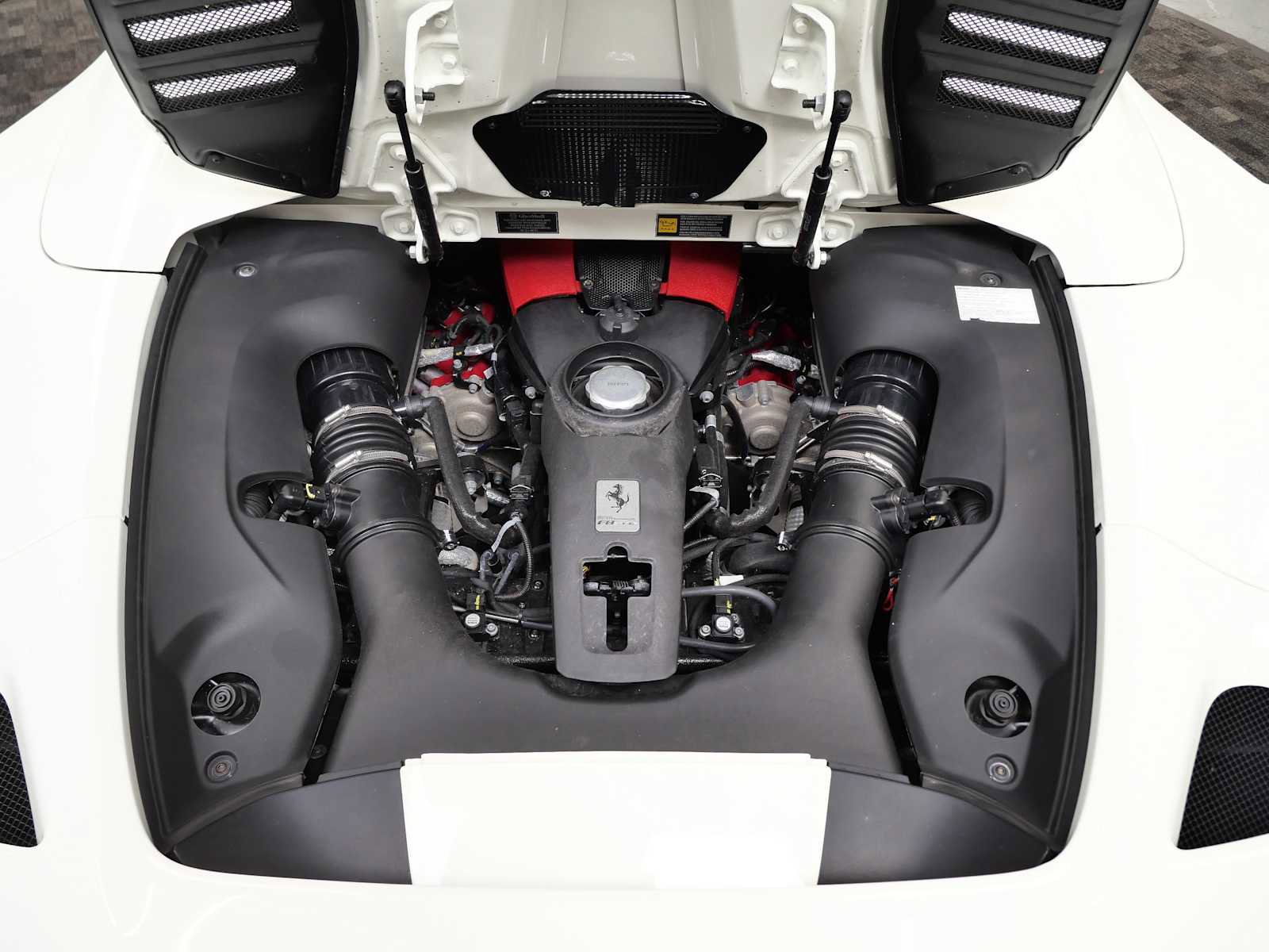 Certified 2023 Ferrari F8 Tributo image 36