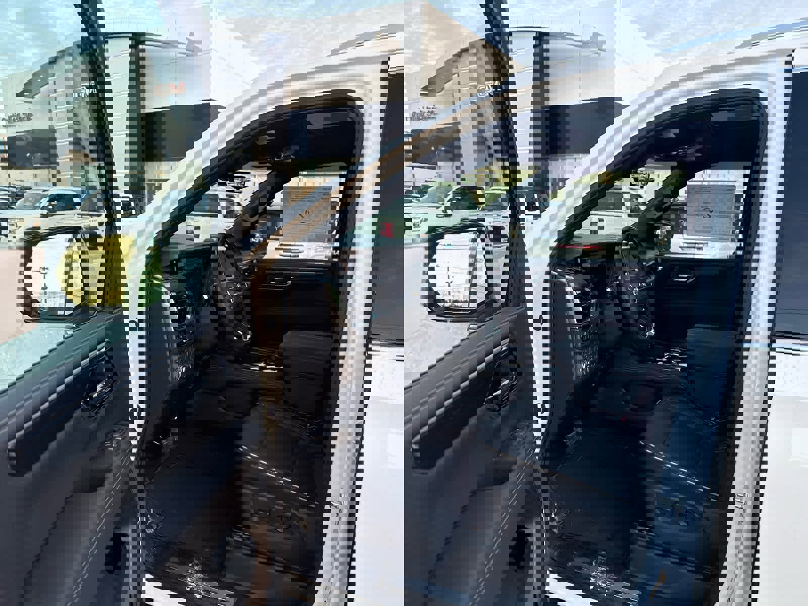 New 2026 GMC Yukon XL Elevation w/ Elevation Premium Package image 19