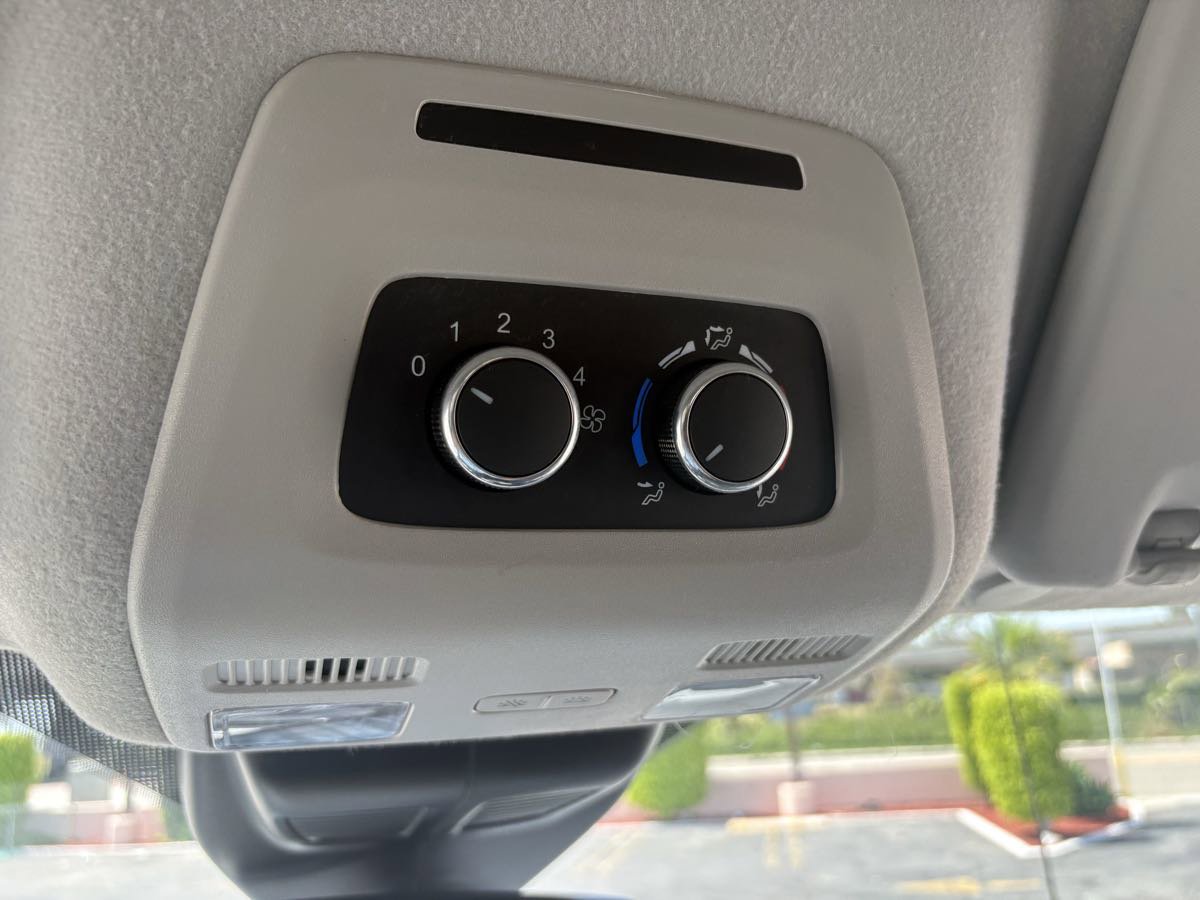 Used 2026 Ford Transit 350 XLT image 27