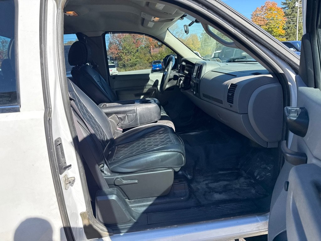 Used 2011 Chevrolet Silverado 2500 W/T RWD image 13
