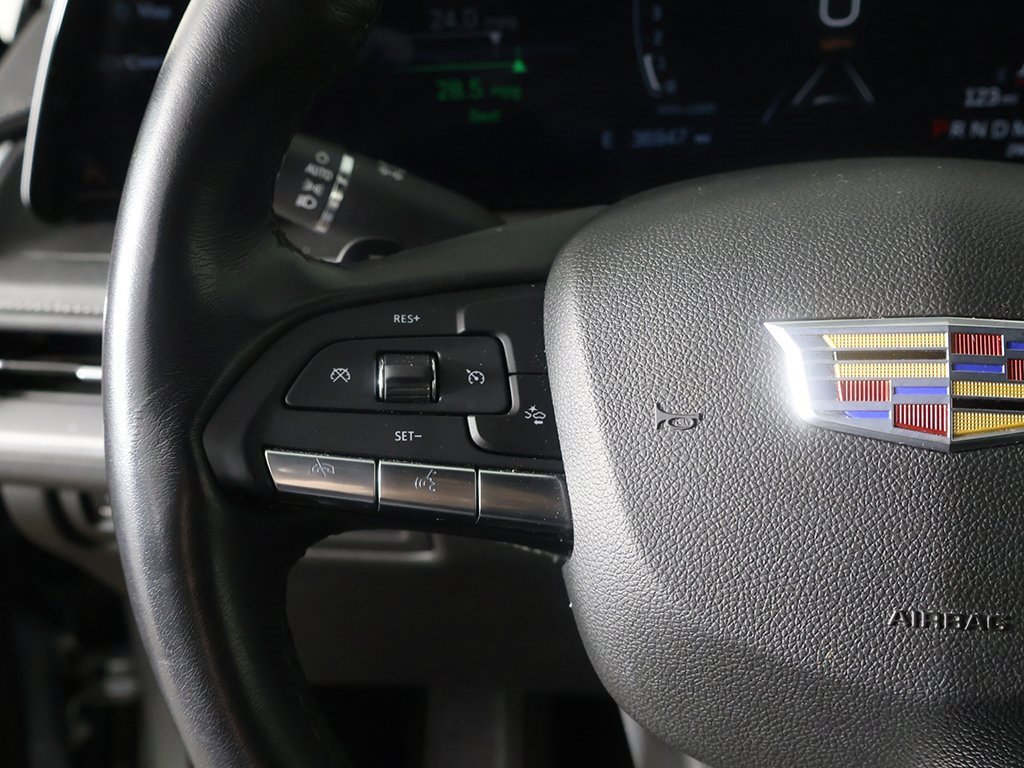 Used 2024 Cadillac XT4 Premium Luxury image 36