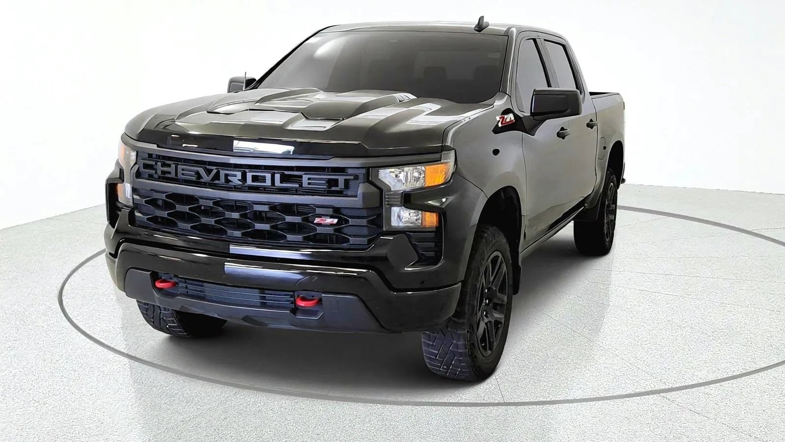 Used 2025 Chevrolet Silverado 1500 Custom Trail Boss AWD/4WD image 3
