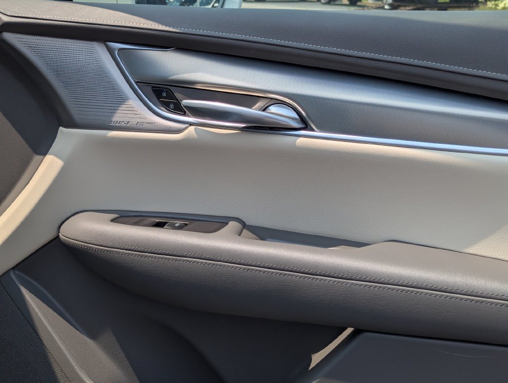 Used 2020 Cadillac XT5 Premium Luxury AWD/4WD image 28