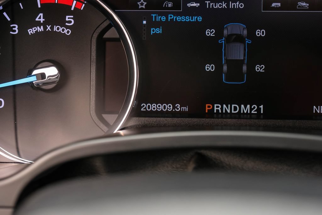 Used 2019 Ford F250 Platinum w/ Platinum Ultimate Package AWD/4WD image 18