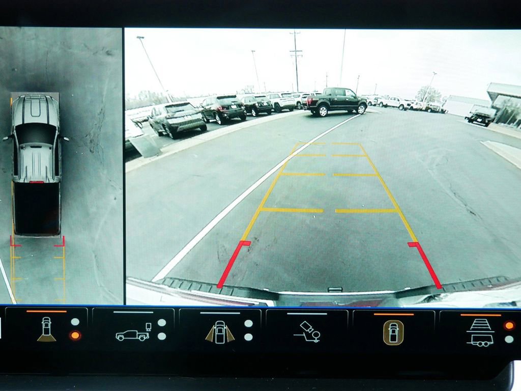 Used 2024 GMC Sierra 3500 SLT w/ SLT Premium Package image 23