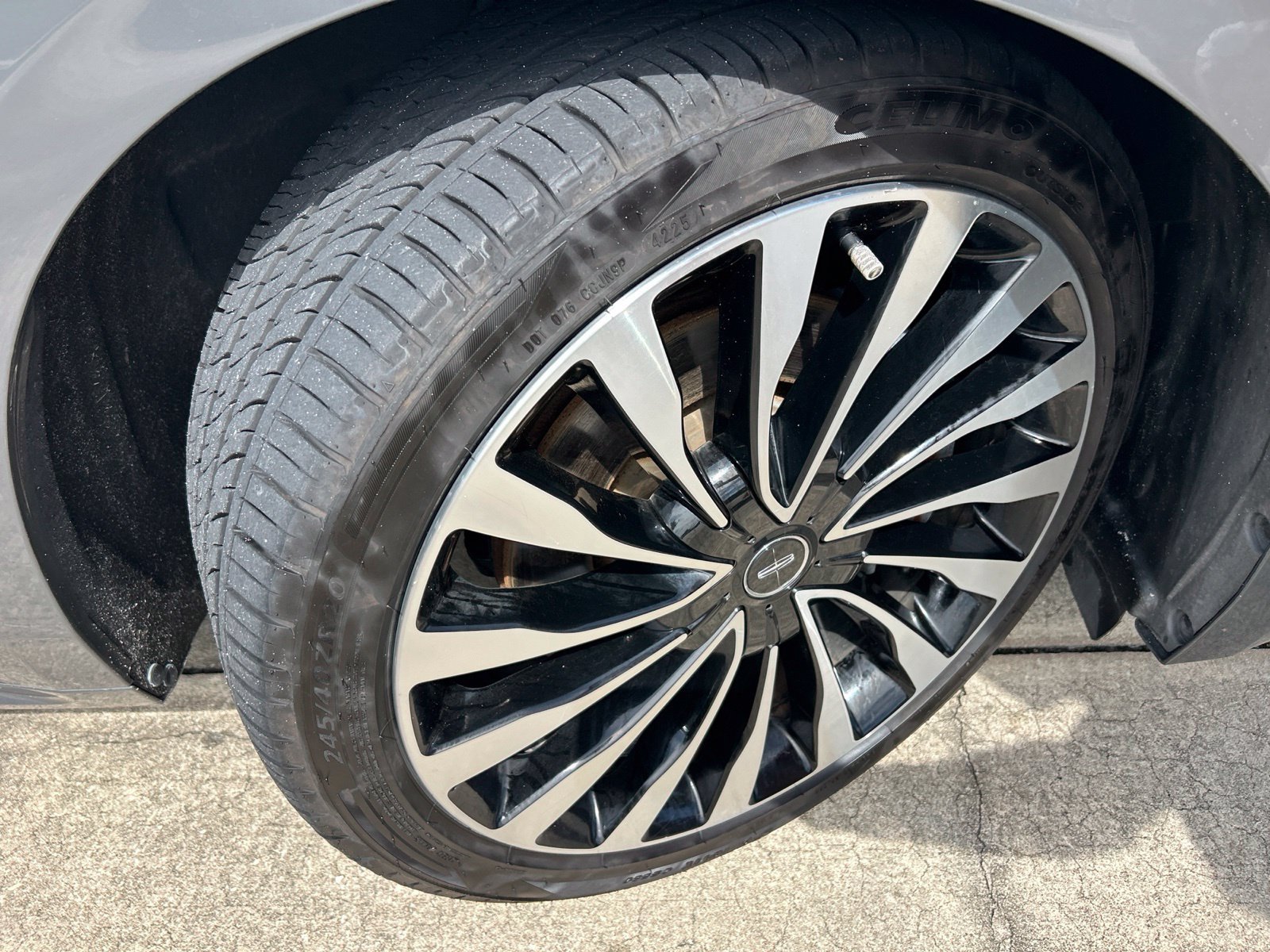 Used 2020 Lincoln Continental Black Label w/ Rear Seat Amenities Package FWD image 47