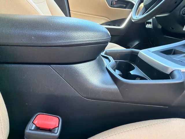 Used 2019 Toyota RAV4 LE FWD image 85