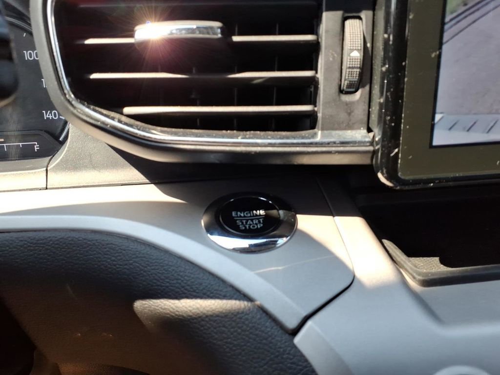 Used 2023 Ford Explorer XLT w/ Equipment Group 202A AWD/4WD image 25