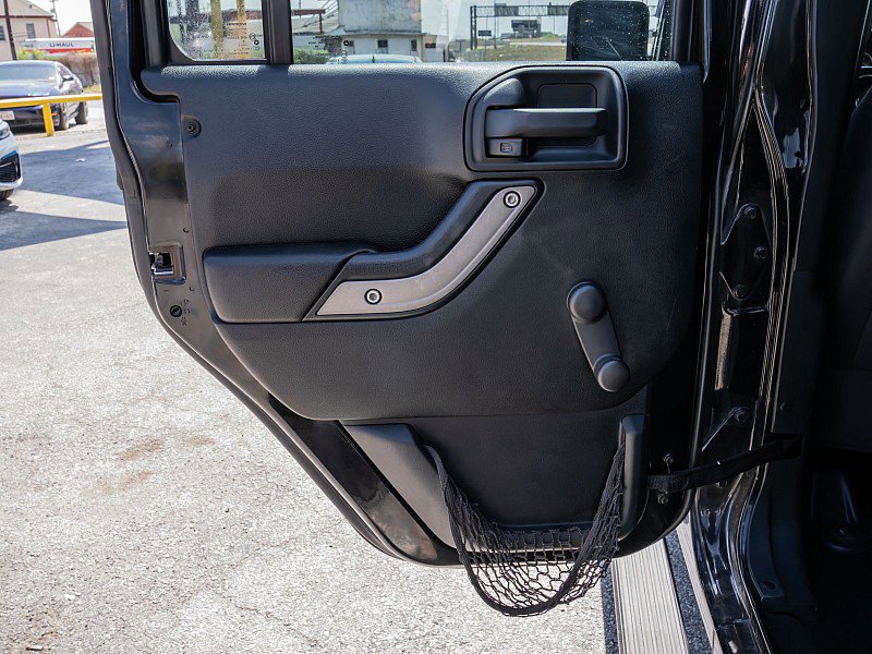 Used 2017 Jeep Wrangler Unlimited Sport AWD/4WD image 11