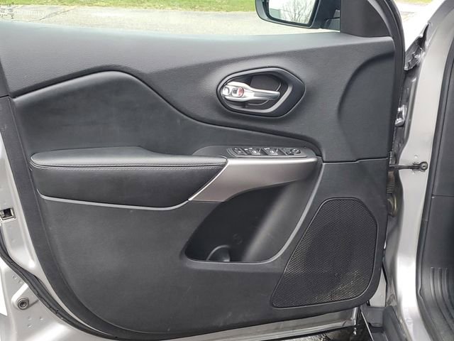 Used 2021 Jeep Cherokee Sport w/ Popular Appearance Group image 26