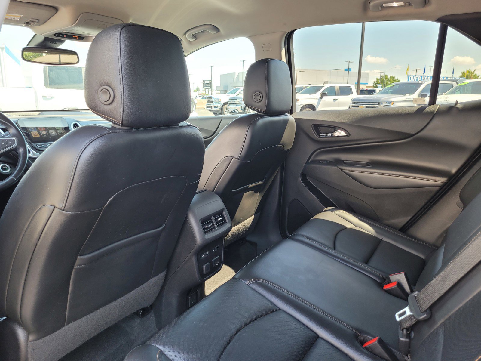 Used 2018 Chevrolet Equinox Premier AWD/4WD image 14