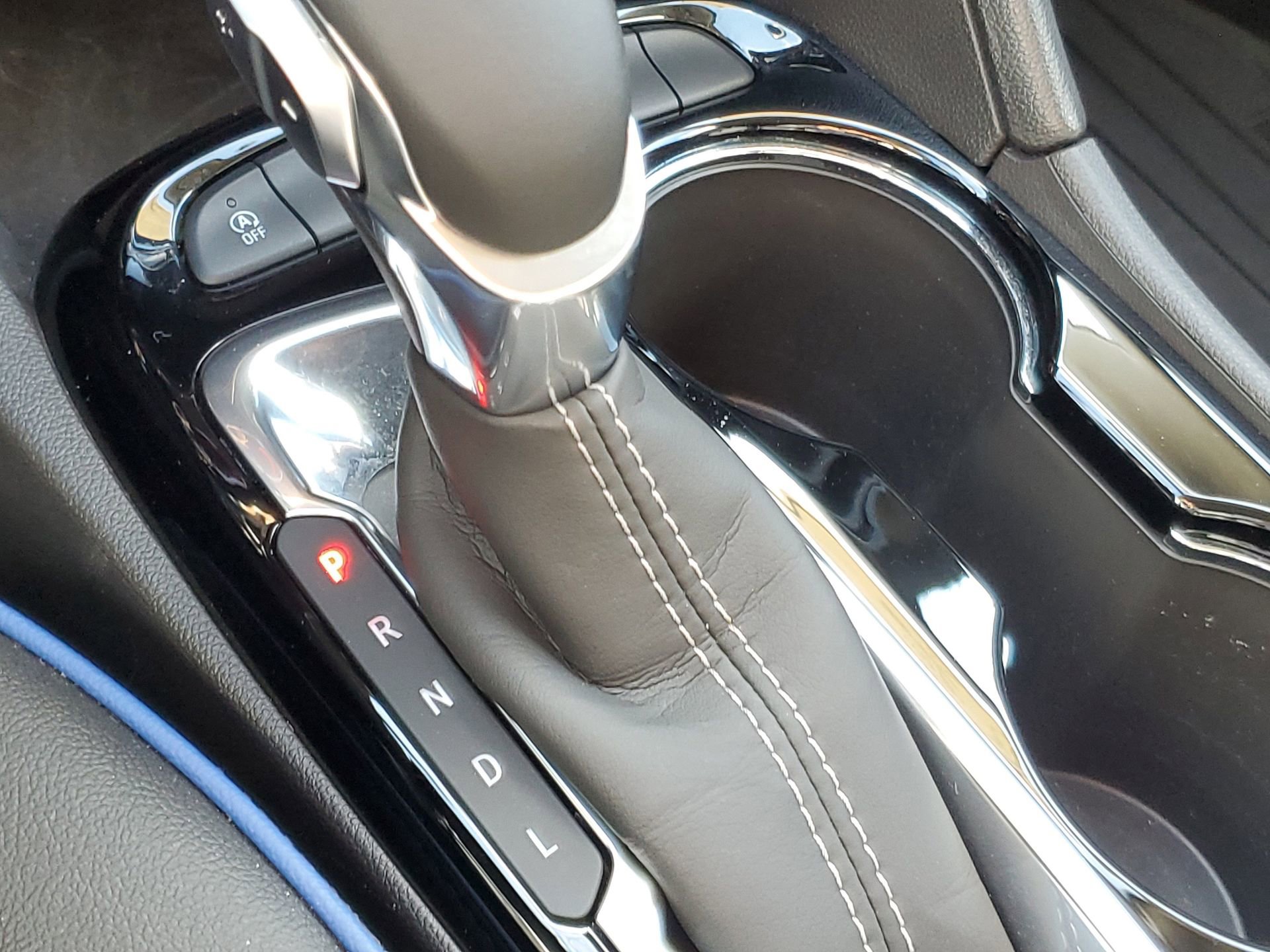 Used 2025 Buick Encore GX Sport Touring image 32