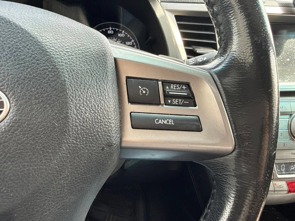 Used 2013 Subaru Outback 3.6R Limited AWD/4WD image 22