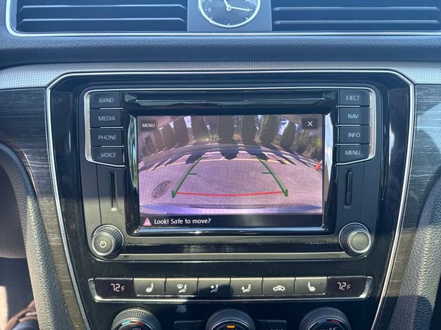 Used 2017 Volkswagen Passat 3.6 SEL Premium image 20