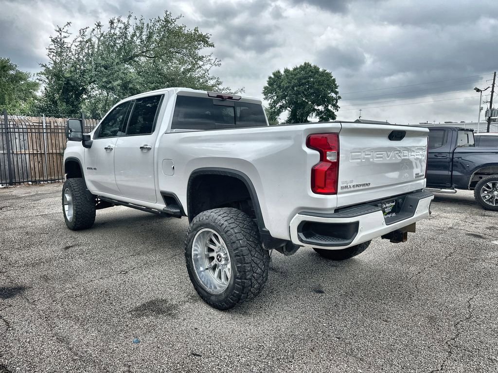 Used 2020 Chevrolet Silverado 2500 High Country w/ Z71 Off-Road Package AWD/4WD image 3
