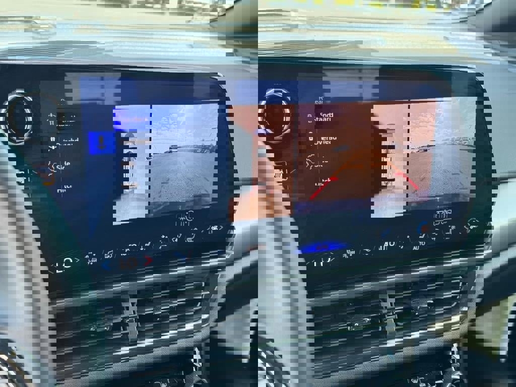 Used 2024 Chevrolet Equinox EV RS image 12