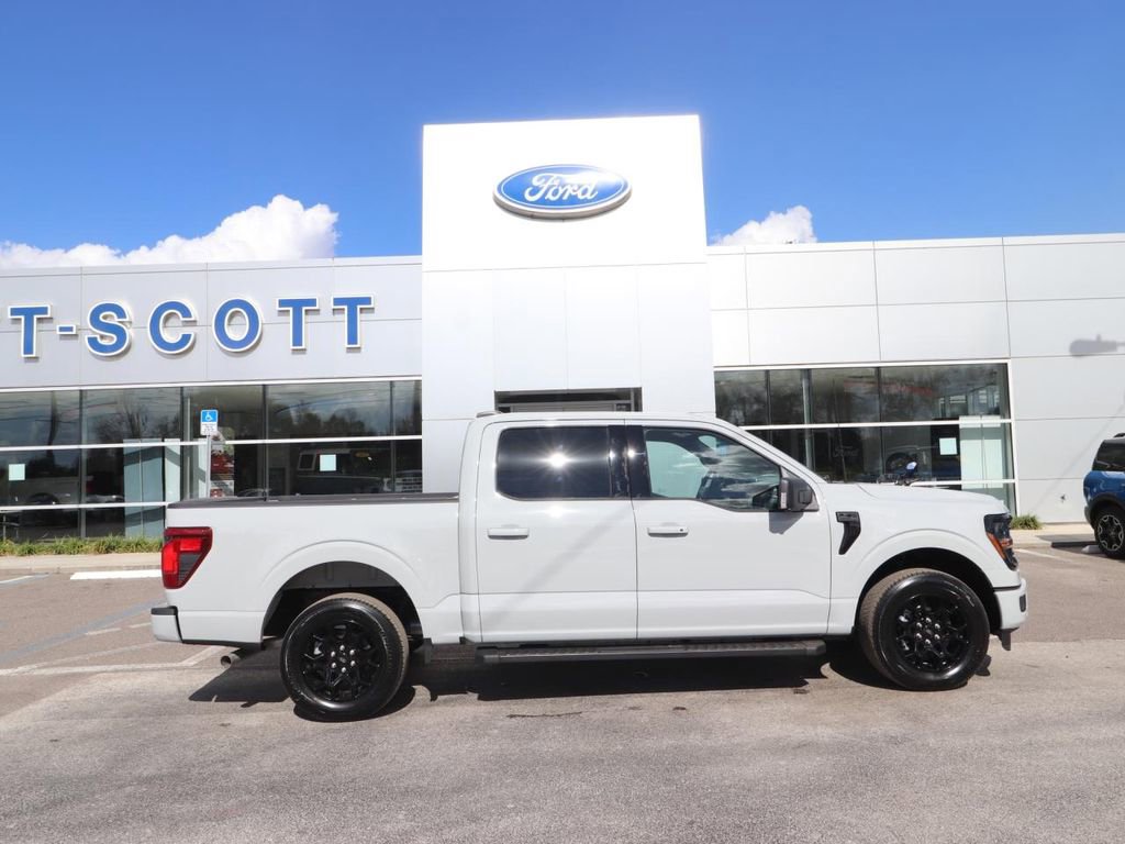 New 2026 Ford F150 XLT w/ Equipment Group 302A MID image 15