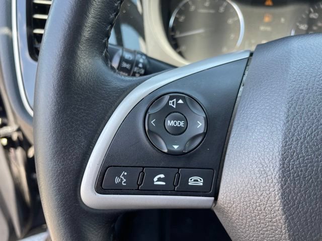 Used 2015 Mitsubishi Outlander SE FWD image 25