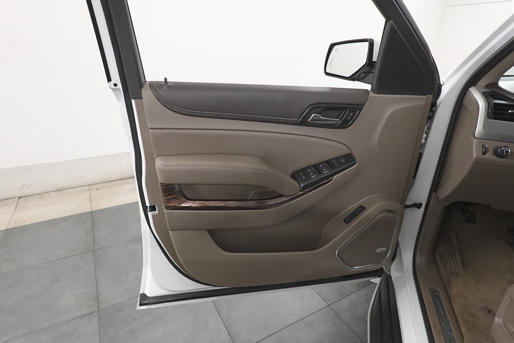 Used 2017 GMC Yukon SLT w/ HD Trailering Package image 7