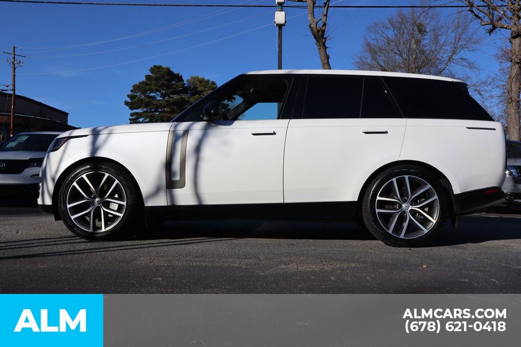 Used 2024 Land Rover Range Rover SE image 9