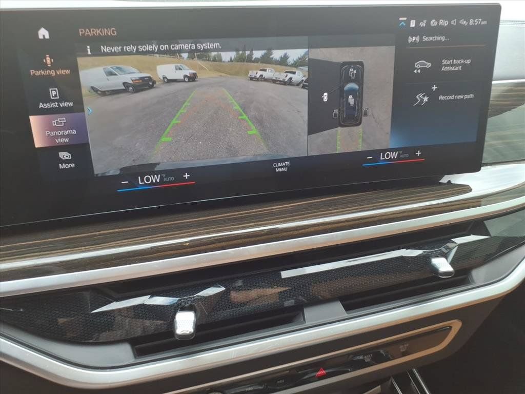 Used 2023 BMW X7 xDrive40i AWD/4WD image 33
