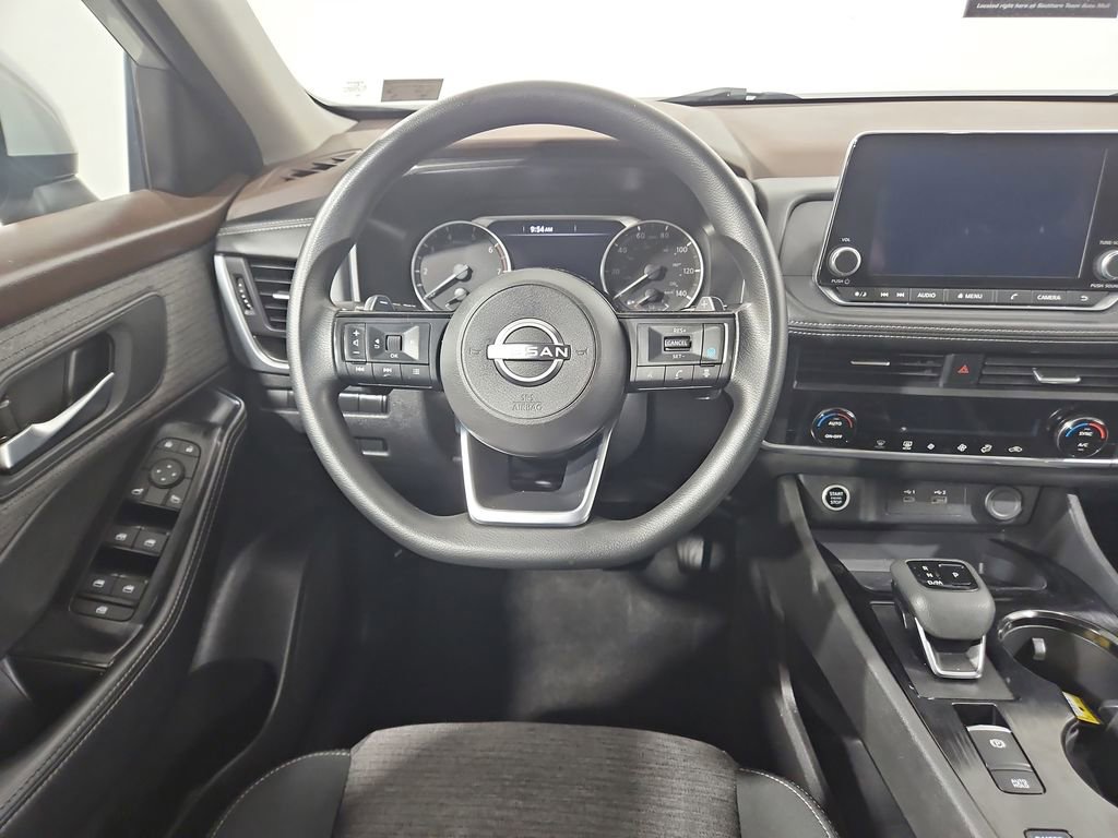 Certified 2023 Nissan Rogue SV FWD image 15