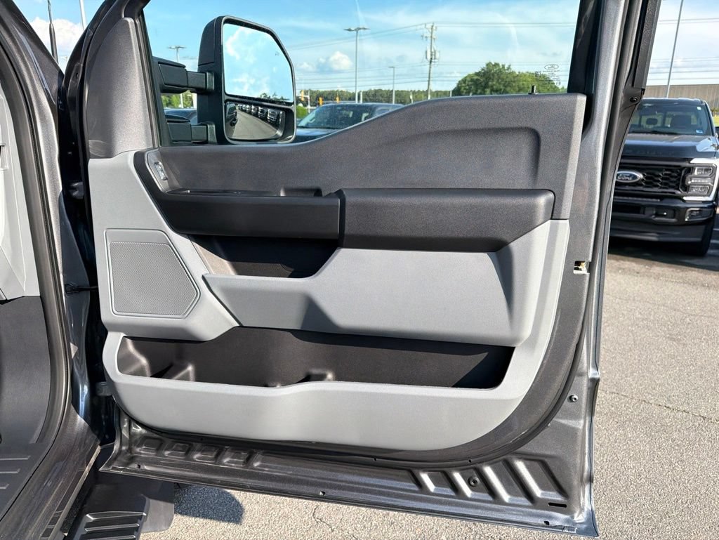 Used 2025 Ford F450 XL w/ XL Chrome Package AWD/4WD image 13