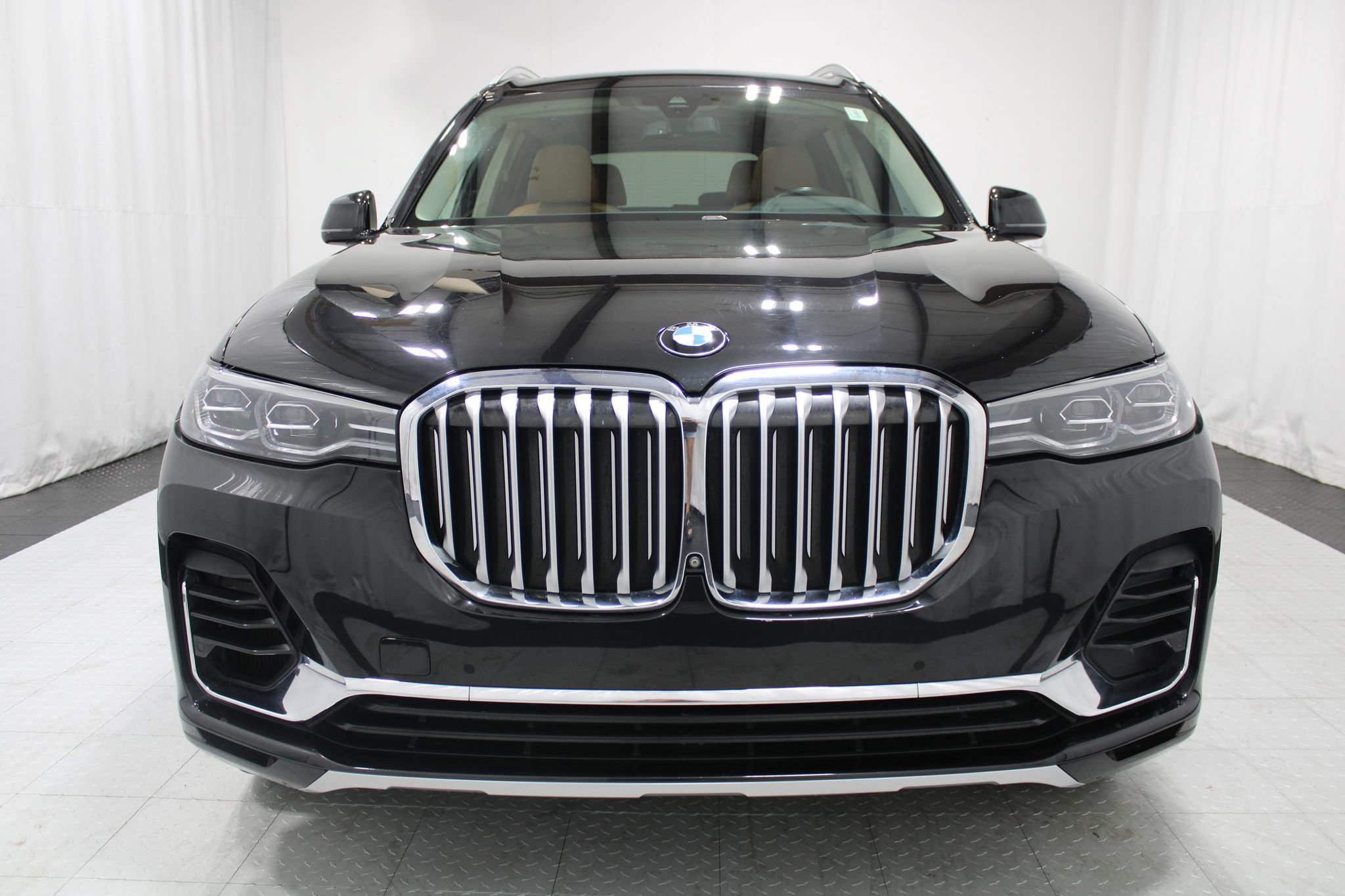 Used 2020 BMW X7 xDrive40i w/ Premium Package AWD/4WD image 3
