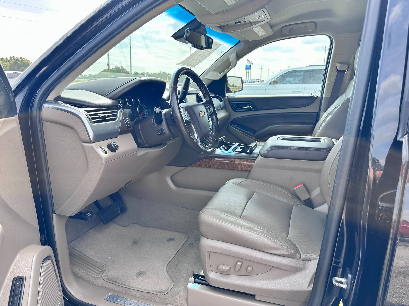Used 2019 Chevrolet Tahoe Premier RWD image 15