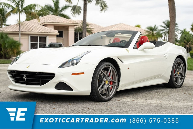 Used 2016 Ferrari California T image 1