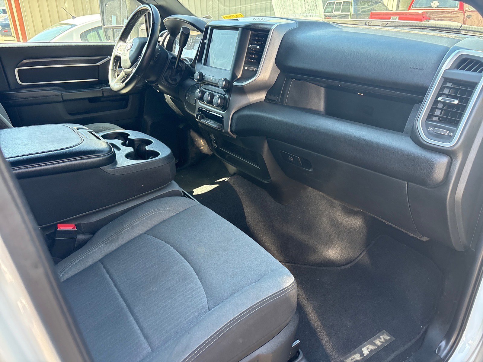 Used 2024 RAM 3500 Big Horn image 10