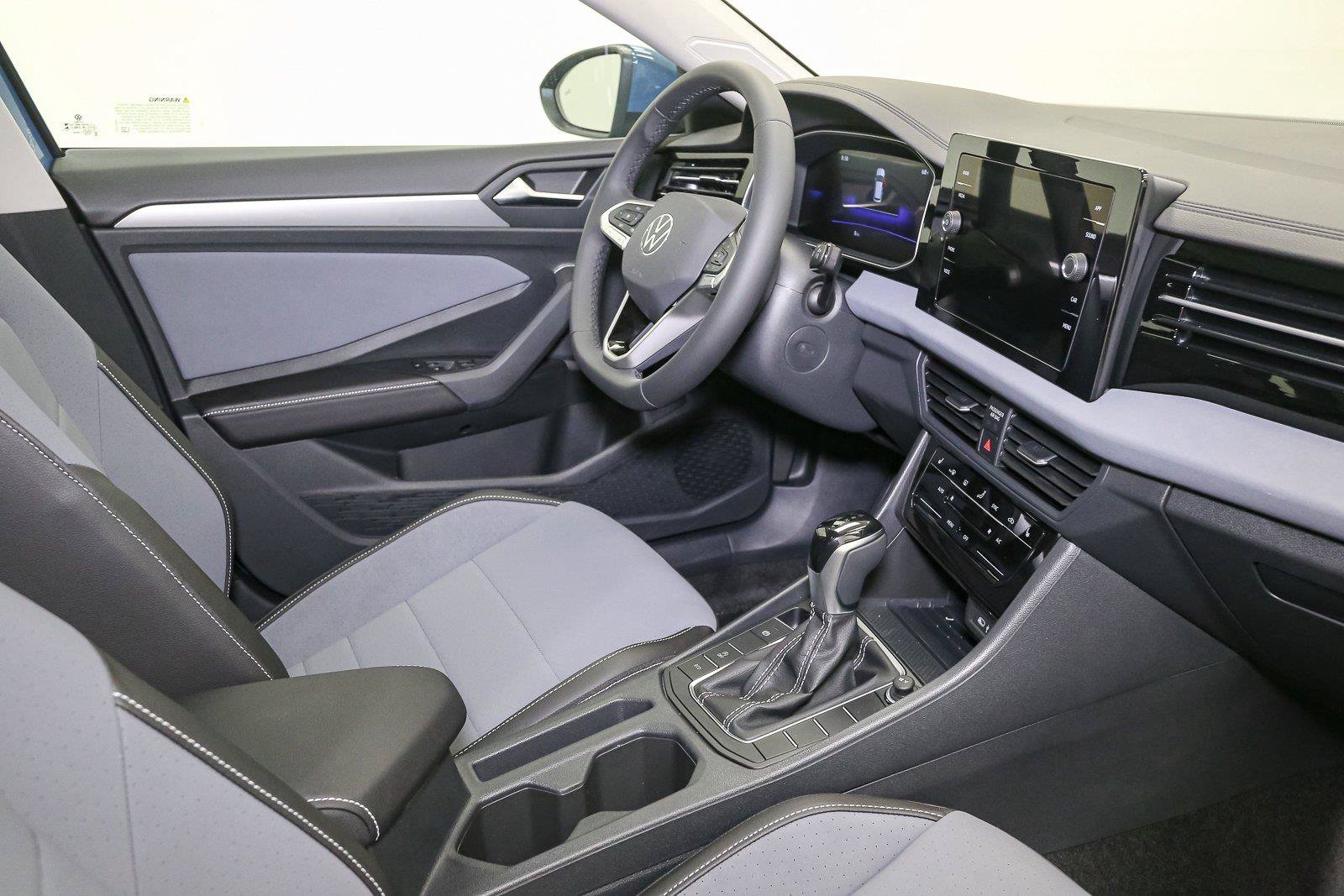 New 2027 Volkswagen Jetta SE FWD image 15