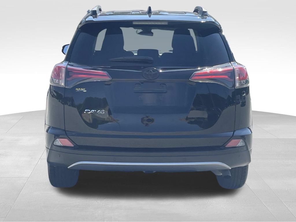Used 2018 Toyota RAV4 XLE FWD image 4