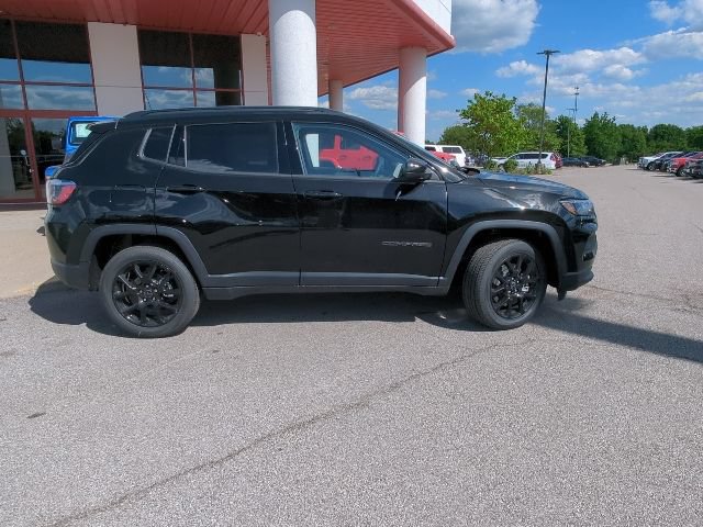 New 2026 Jeep Compass Latitude AWD/4WD image 29