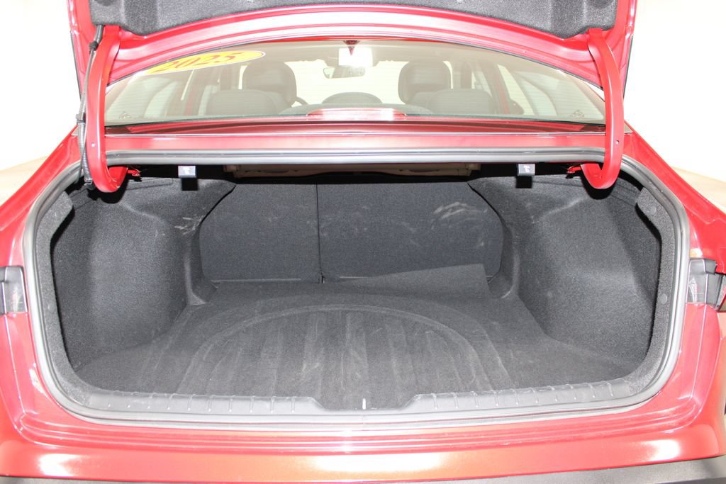 Used 2025 Kia K4 FWD image 9
