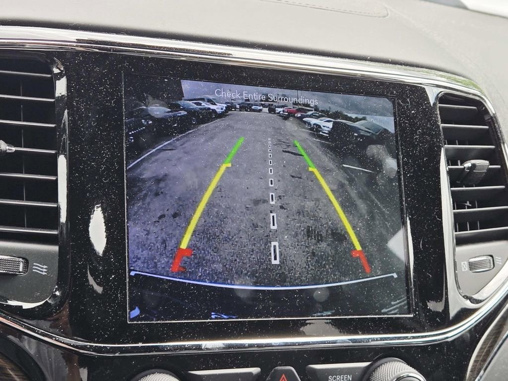 Used 2019 Jeep Grand Cherokee Summit image 14