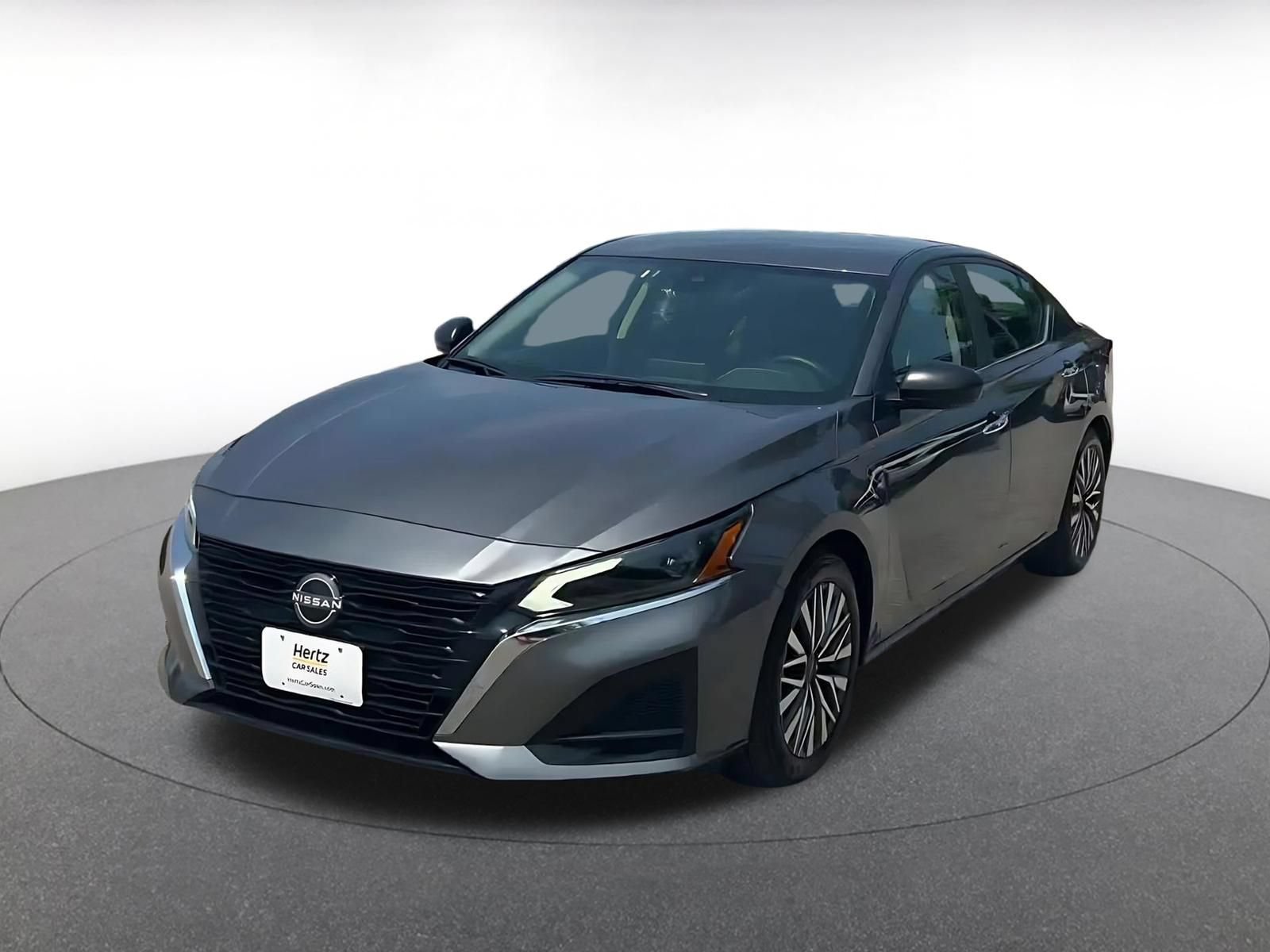 Used 2025 Nissan Altima 2.5 SV FWD image 7