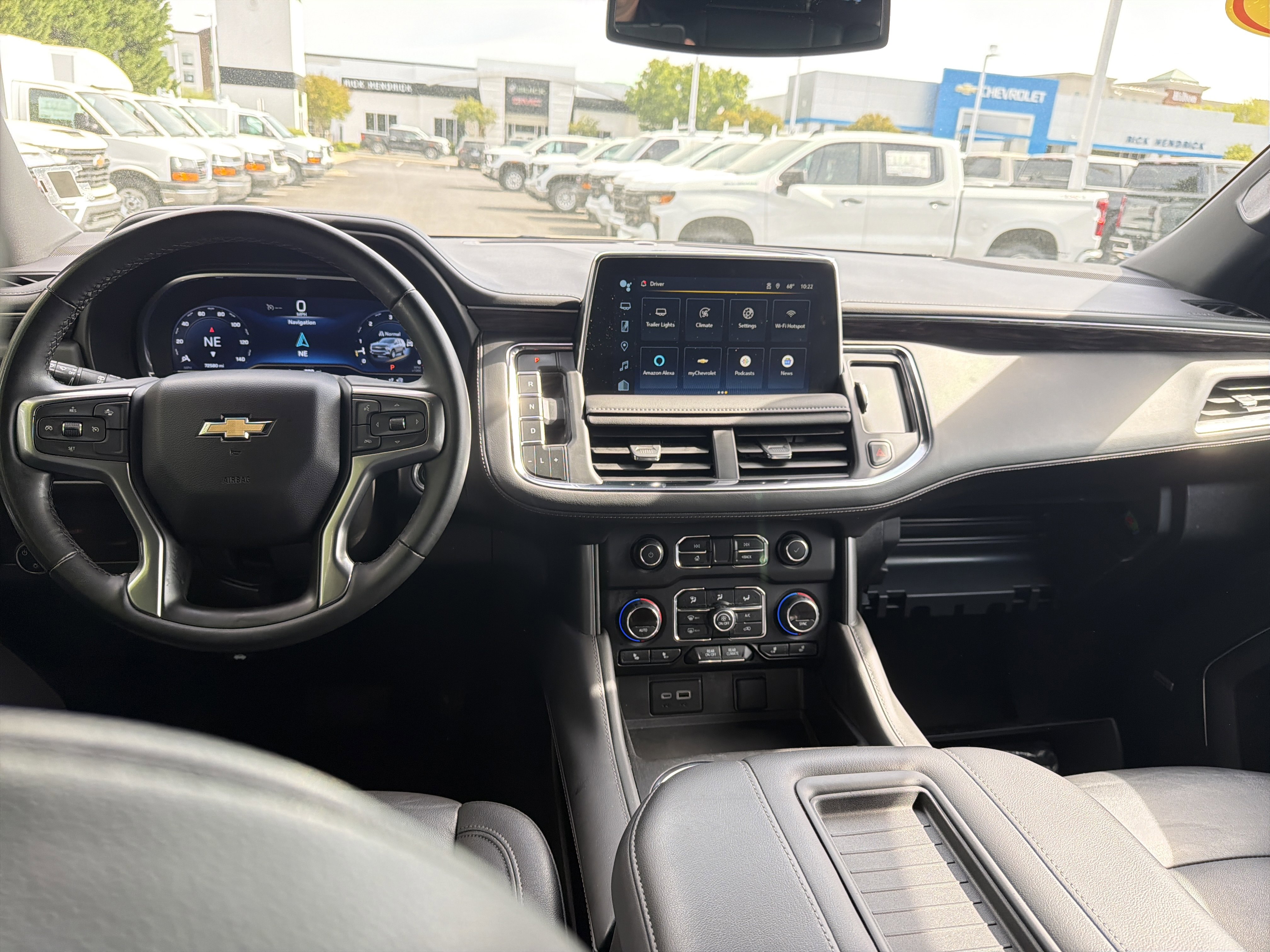 Used 2024 Chevrolet Suburban LT AWD/4WD image 27