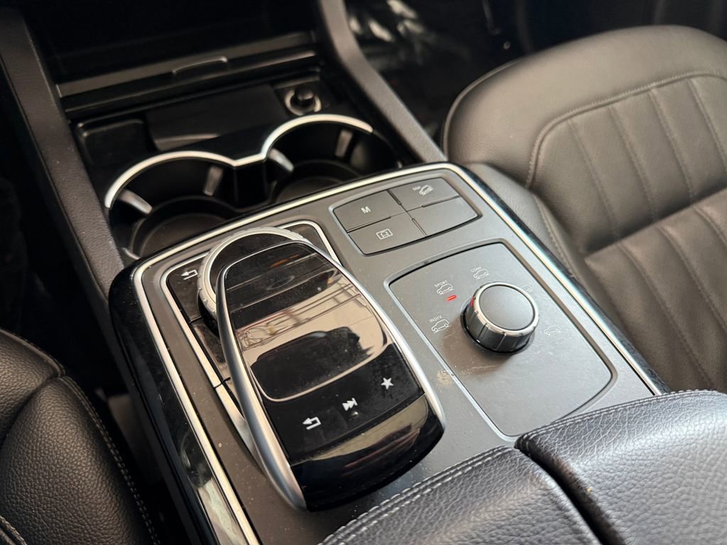 Used 2019 Mercedes-Benz GLE 400 4MATIC w/ Premium 1 Package image 12