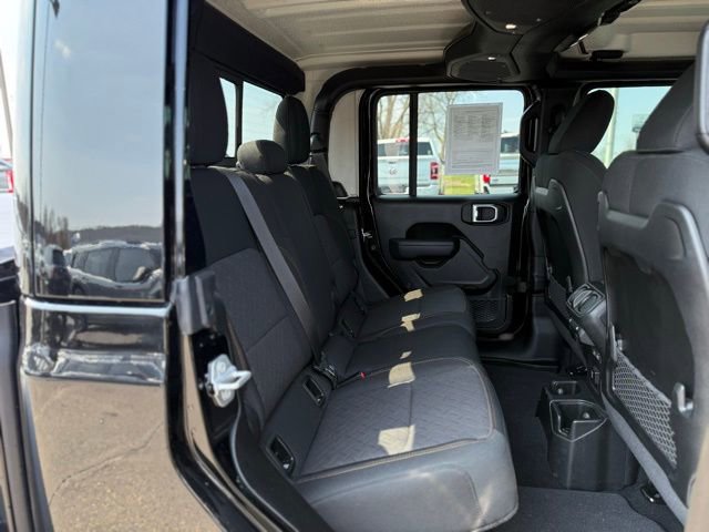 Used 2024 Jeep Gladiator Mojave w/ Convenience Group AWD/4WD image 18