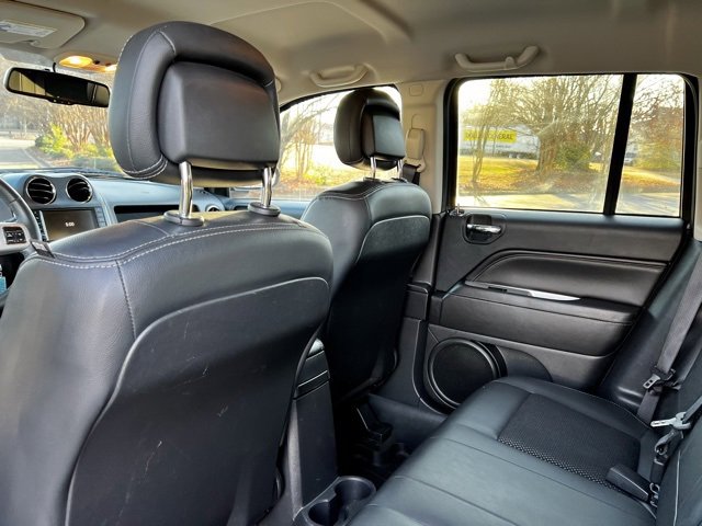 Used 2016 Jeep Compass Latitude image 16