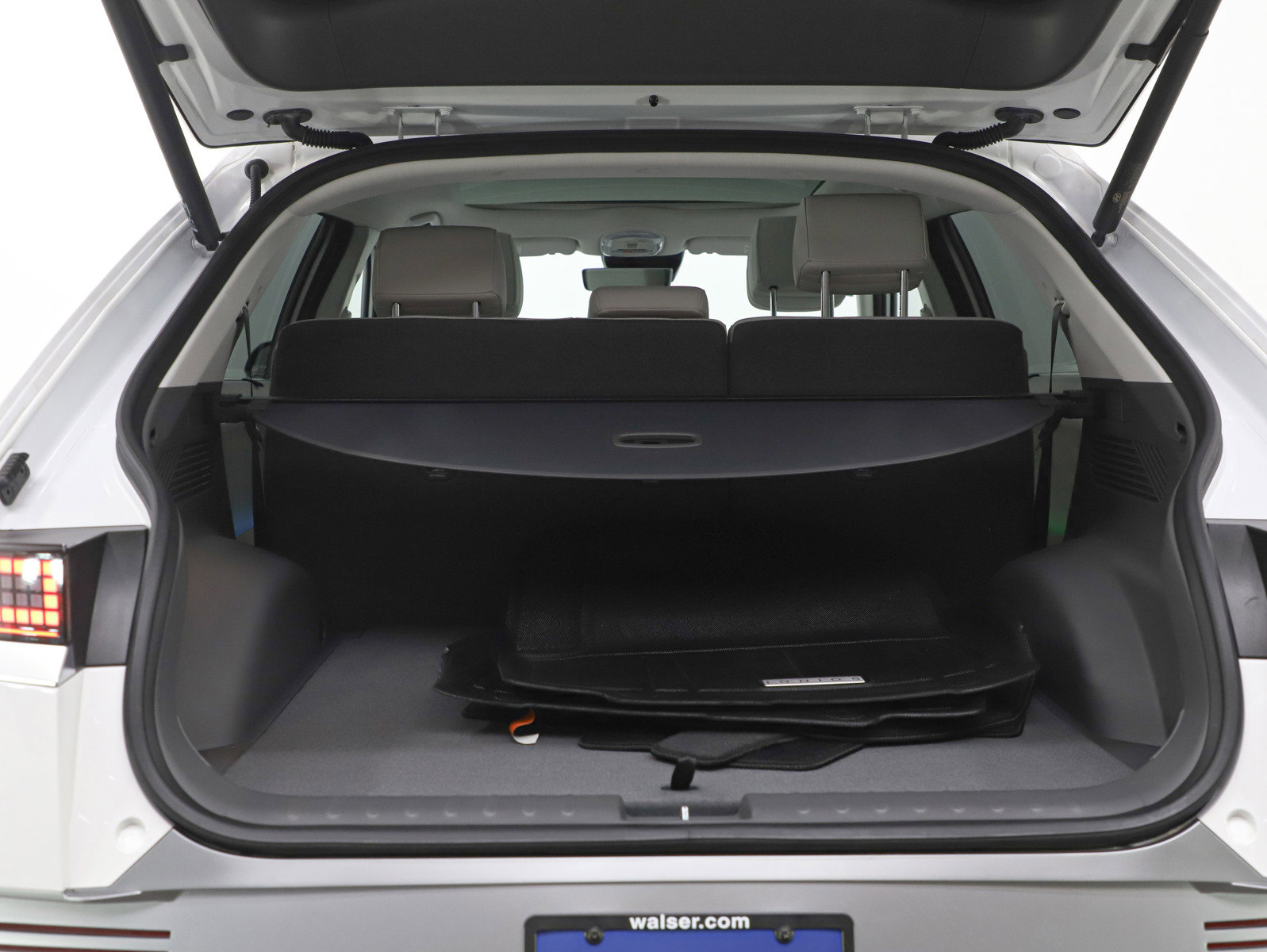 Certified 2024 Hyundai Ioniq 5 Limited image 17