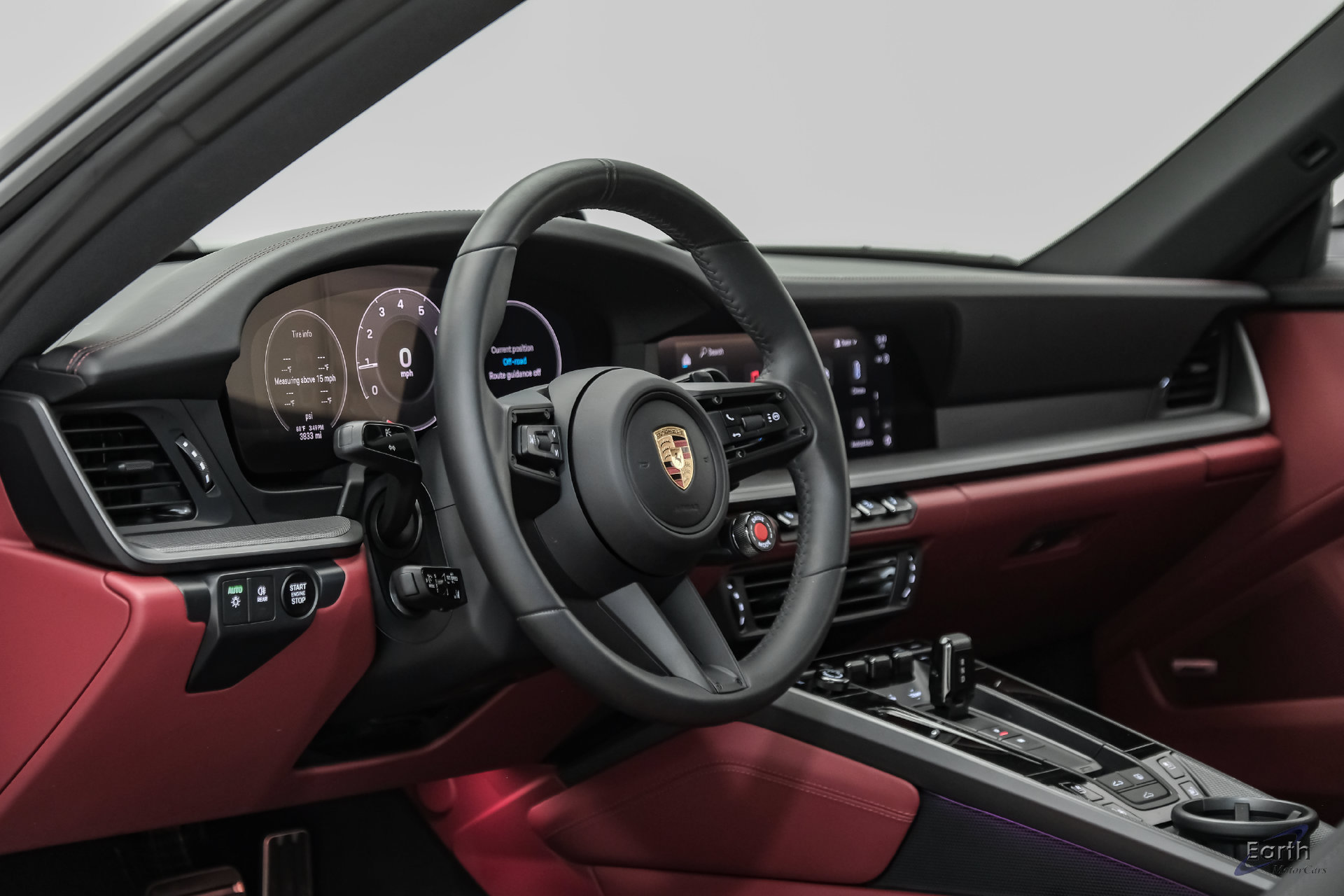 Used 2025 Porsche 911 Carrera S RWD image 40