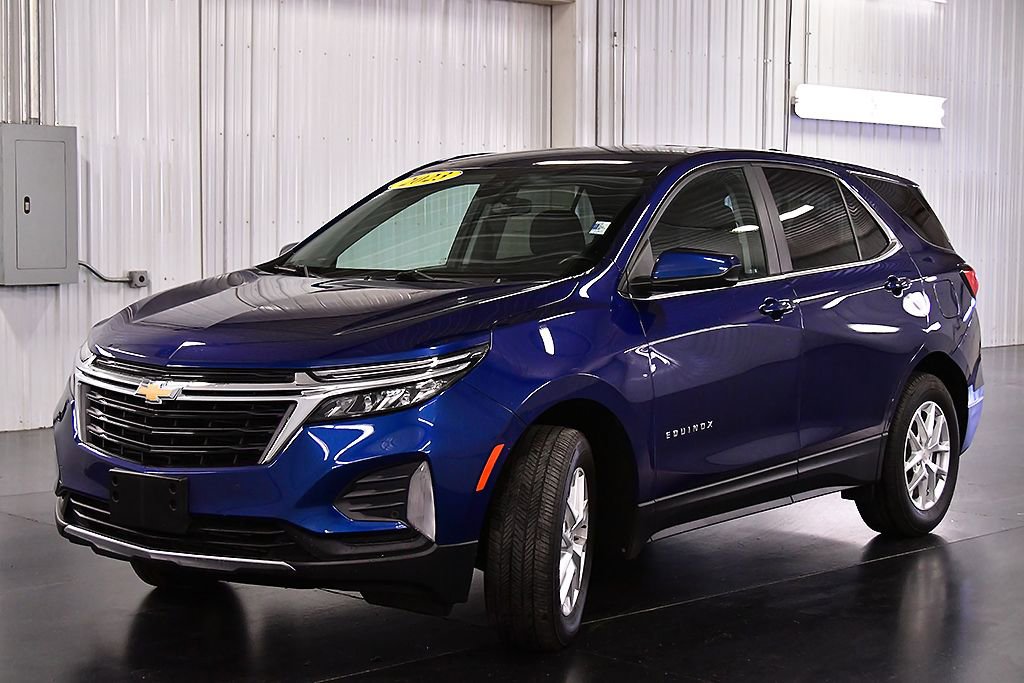 Used 2023 Chevrolet Equinox LT AWD/4WD image 3